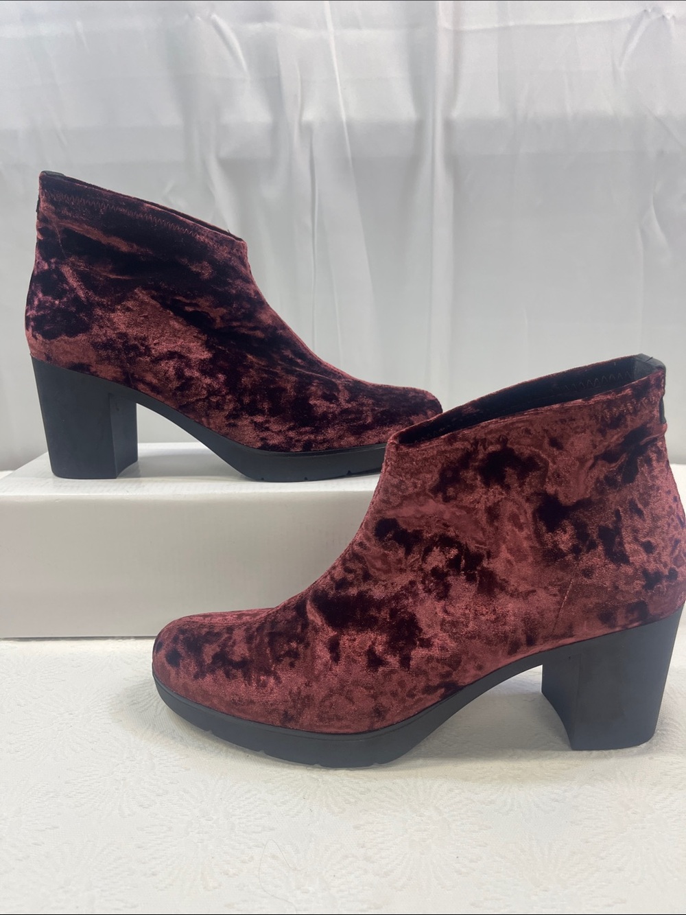 Women’s Velvet Ankle Boots - Burgundy. Toni Pons stunning velvet Boots